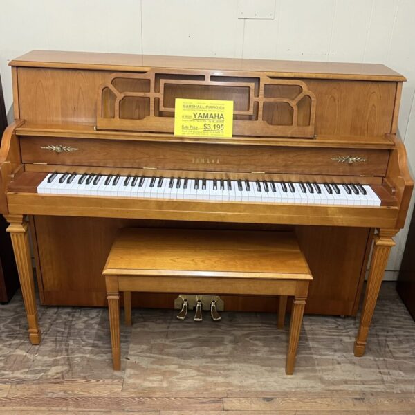 Yamaha "M500H" Console Piano