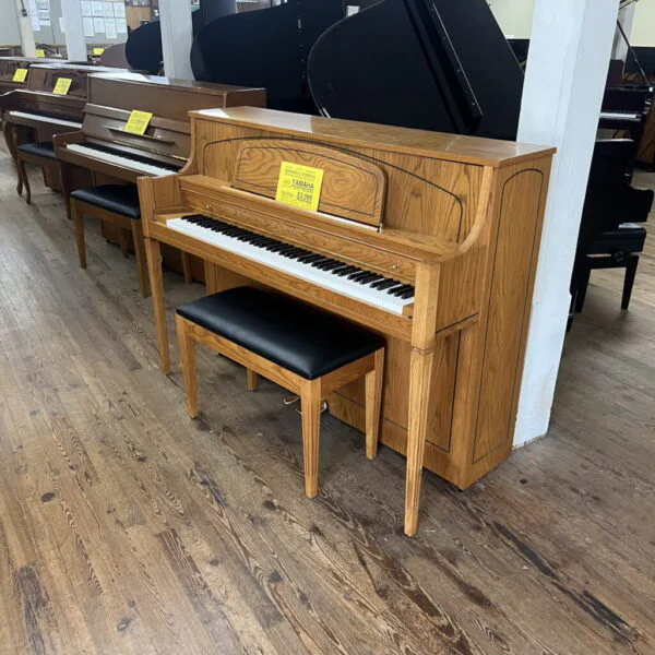 Yamaha "M450" Console Piano