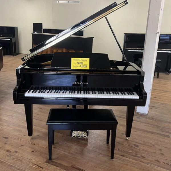 Hyundai G-50A Baby Grand