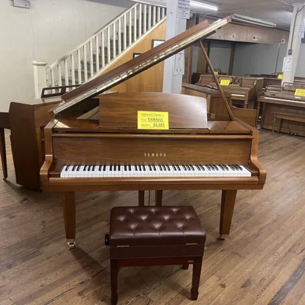 Yamaha G1 Baby Grand Piano