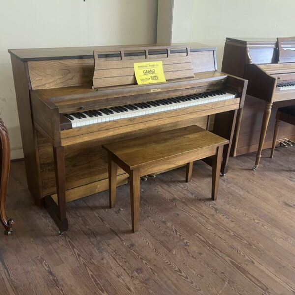 Grand Console Piano