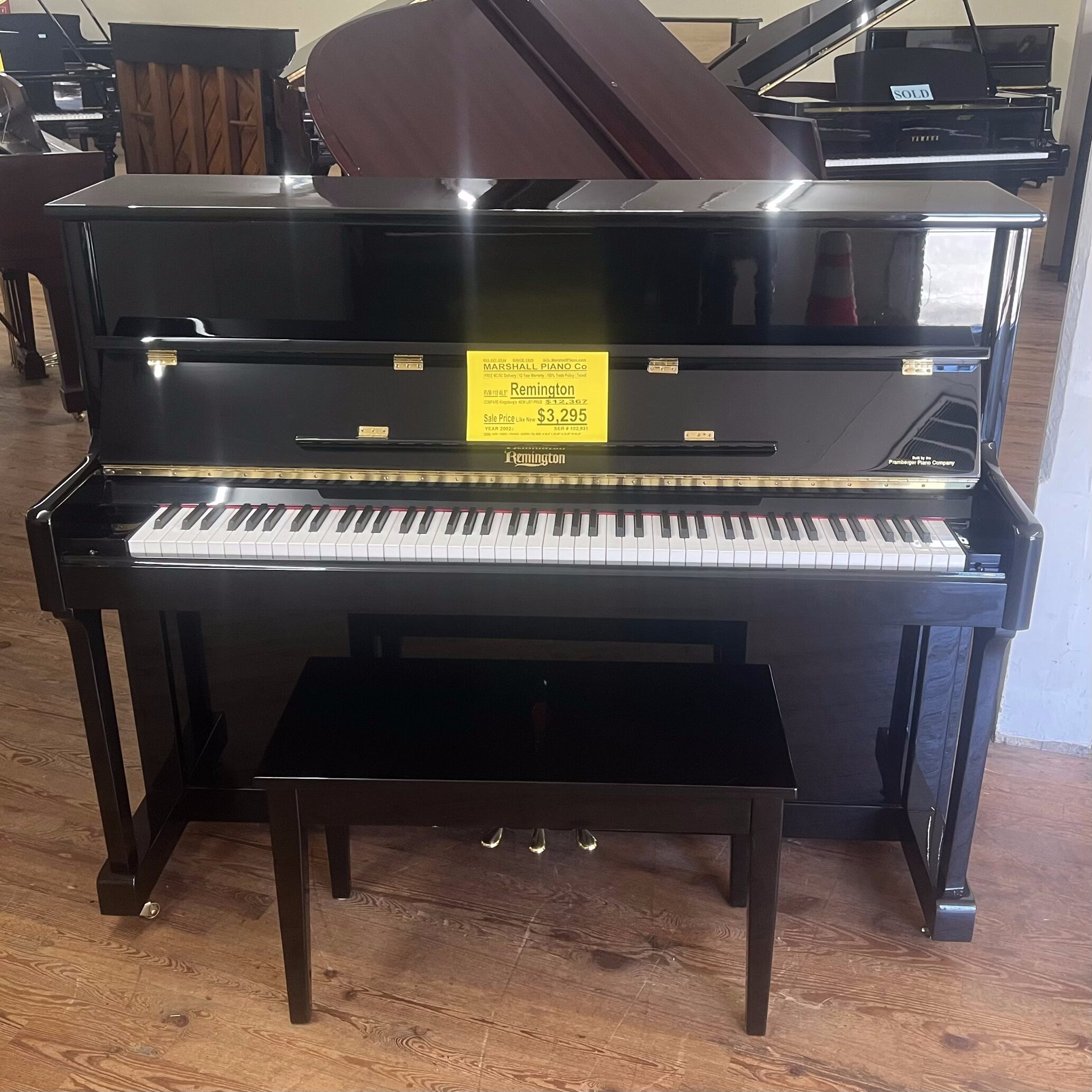 Remington RVM-118 Studio Piano