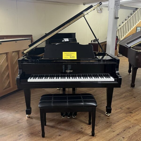 Maeari "G-482" Grand Piano