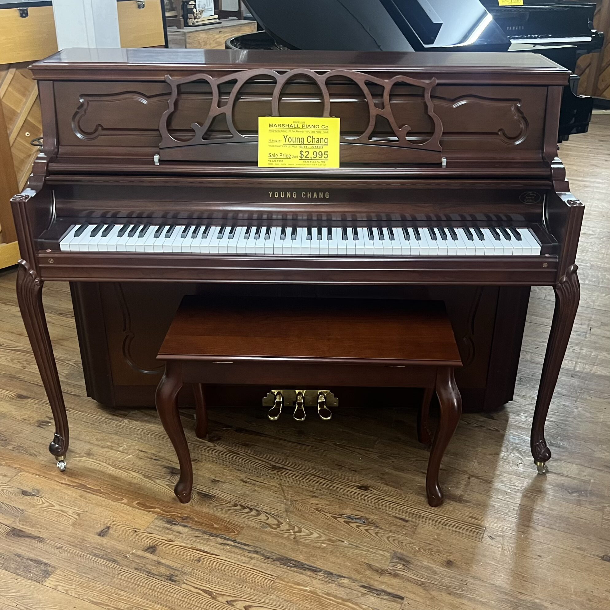 Young Chang PF-110 Console Piano