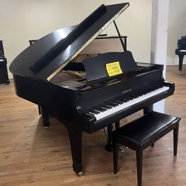 Yamaha G2 Grand Piano